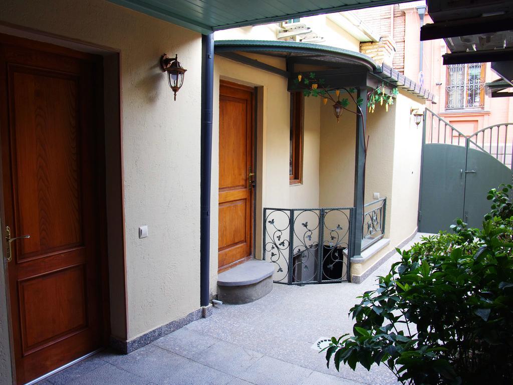 Aparthotel Heart Of Tbilisi Exterior foto